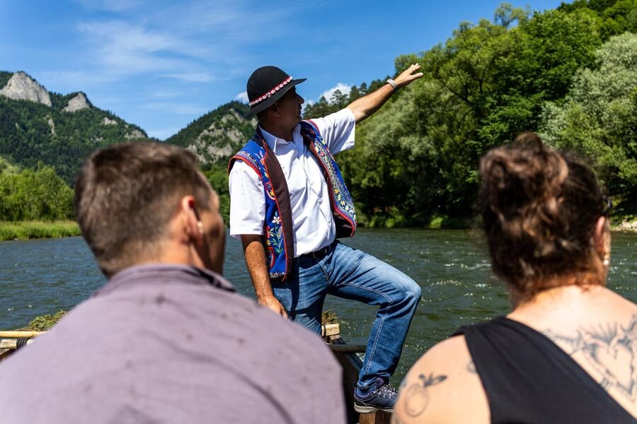 Krakow: Traditional Dunajec Rafting and Mountain Chairlift - Oscypek, smoke, and the old bacówka