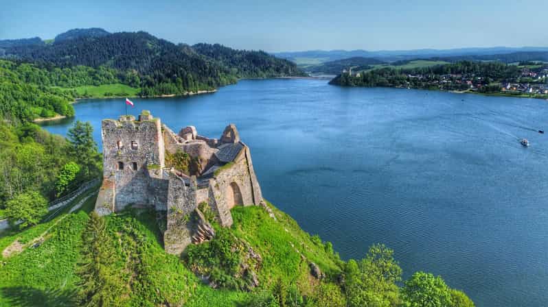 Krakow: Traditional Dunajec Rafting and Mountain Chairlift - Traditional rafting through Pieniny National Park