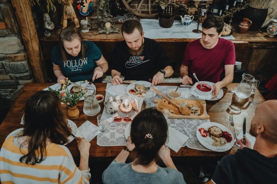 Krakow: Traditional Polish Food and Drinks Tasting Tour - The guides make the difference
