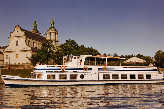 Krakow Vistula River 1 Hour Sightseeing Cruise - Leaving Wawel Hill behind