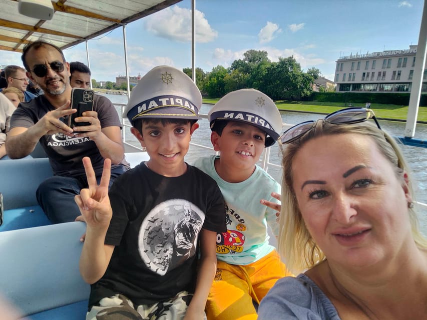 Krakow: Vistula River Cruise with Historical Views - Kościuszko Mound and Schloss Wartenberg