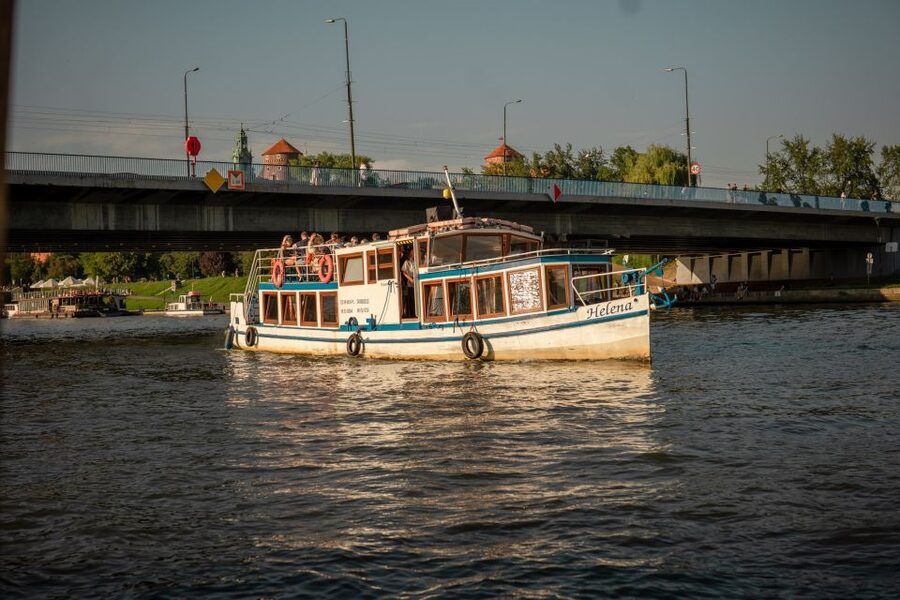 Krakow: Vistula River Sightseeing Cruise ️ - What the audio guide adds, and where it falls short
