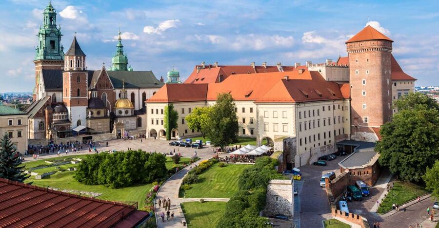 Krakow: Wawel Castle, Cathedral, Rynek Underground & Lunch - Why Wawel is the right place to begin