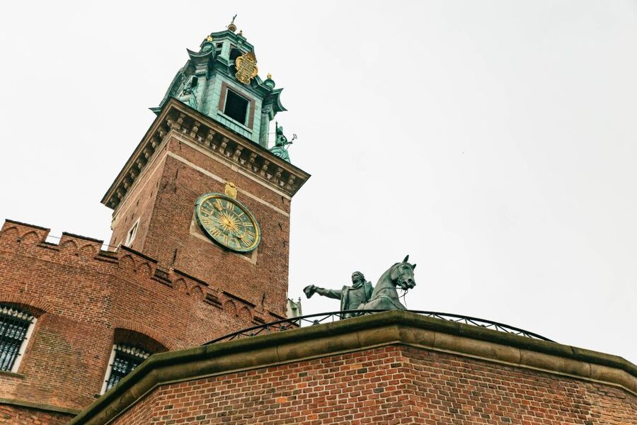 Krakow: Wawel Royal Hill with Optional Castle and Cathedral - Key points to know before booking