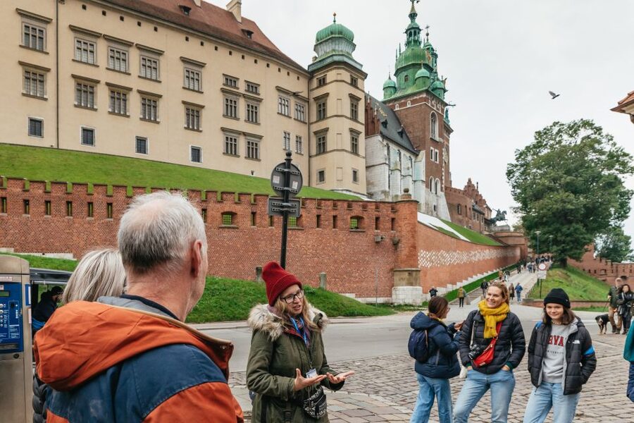 Krakow: Wawel Royal Hill with Optional Castle and Cathedral - Wawel Cathedral and the royal end of the route