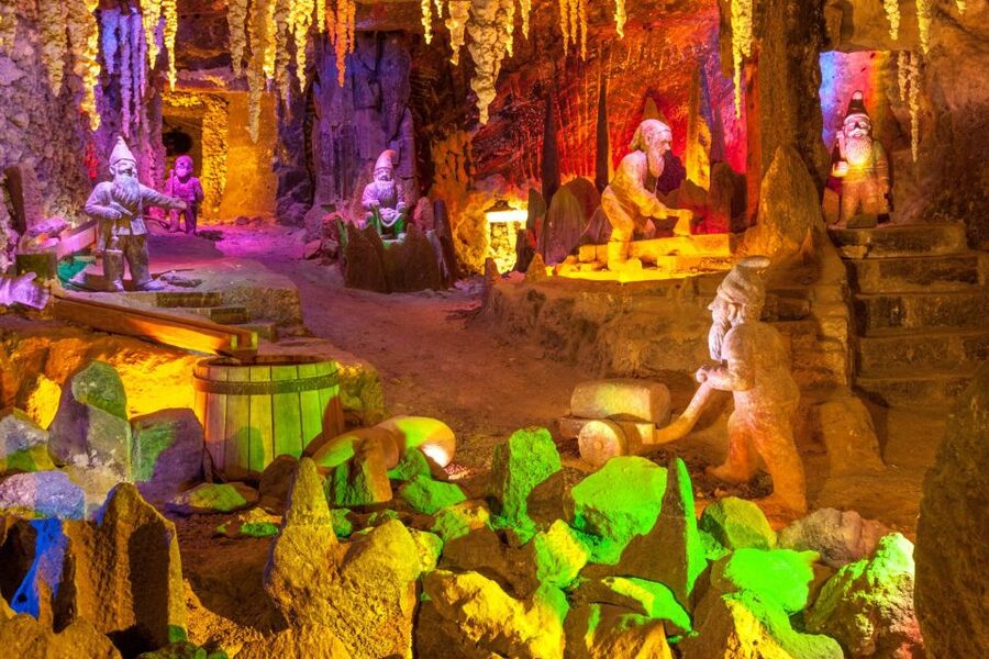 Krakow: Wieliczka Salt Mine Fast-Track Ticket & Guided Tour - Why Wieliczka Salt Mine is worth your Krakow time