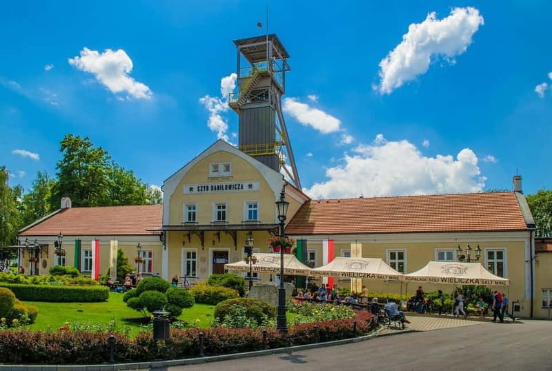 Kraków: Wieliczka Salt Mine Guided Tour with Transfer - What to bring and what to leave behind