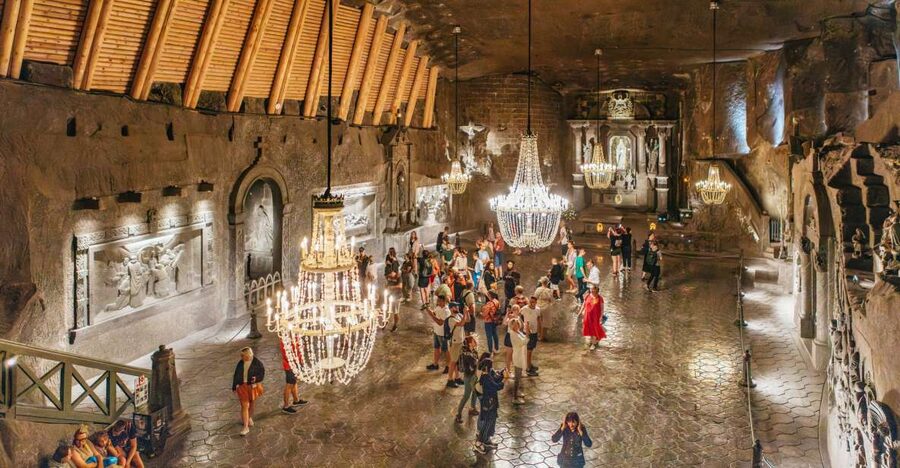 Krakow: Wieliczka Salt Mine Guided Tour with Transport - Why Wieliczka feels unlike an ordinary museum
