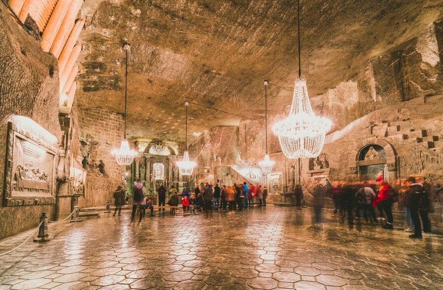 Krakow: Wieliczka Salt Mine Skip-the-Line Live Guided Tour - Guides, headsets, and the group-size issue