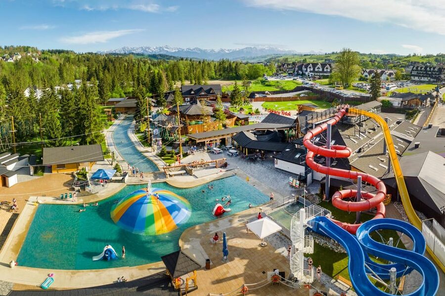 Krakow: Zakopane Cable Car, Vodka, Cheese & Hot Springs Tour - What to pack and how to pace the day