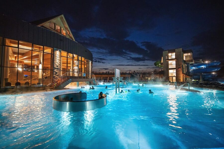 Krakow: Zakopane-Thermal Bath(Evening Time)with Hotel Pickup - Guide Style and Group Comfort