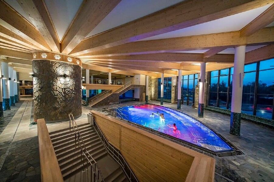 Krakow: Zakopane, Thermal Baths, Cable Car, Vodka, Oscypek - Who should book this experience