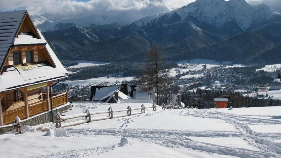 KRAKOW ZAKOPANE TOUR CABLE CAR THERMAL BATHS & HOTEL PICKUP - Riding Gubałówka for the Tatra views