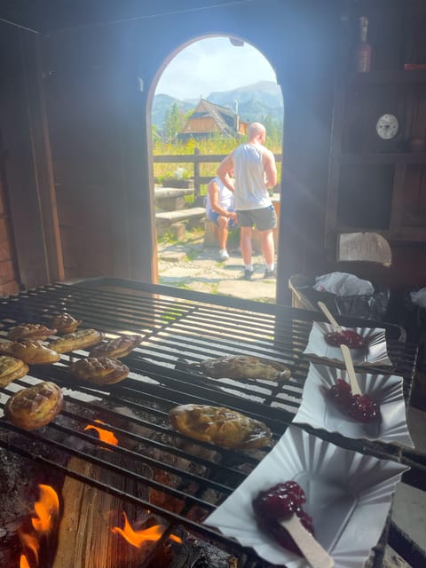 KRAKOW ZAKOPANE TOUR CABLE CAR THERMAL BATHS & HOTEL PICKUP - Who will enjoy this day most?