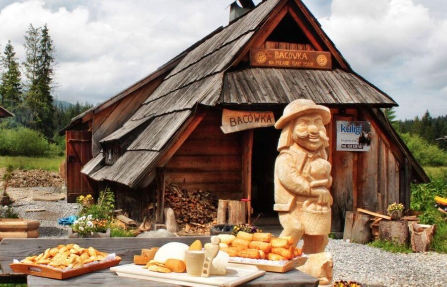 Krakow : Zakopane Tour + Thermal Pools with Hotel Pickup - Free time along Krupówki Street