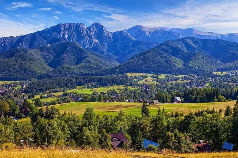 Krakow: Zakopane Trip with Thermal Pools & Hotel Pick-up - Riding the Gubałówka funicular