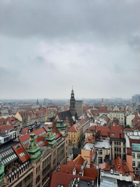 Legends of Old Town 1 Hour Walking Tour in Wroclaw (English) - Plac Solny, about 15 minutes of stories and street life