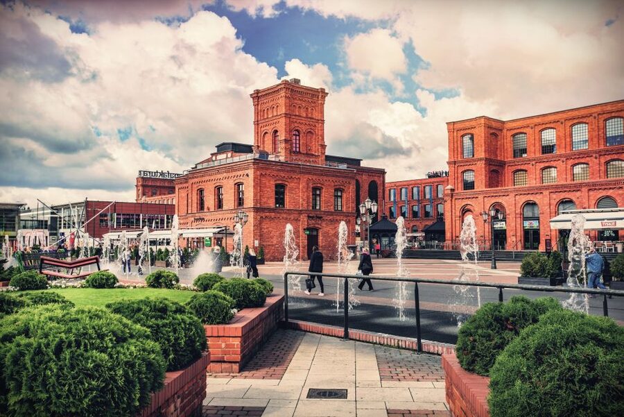 Lodz: Jewish Heritage Private Tour - Piotrkowska Street, the city’s long public room