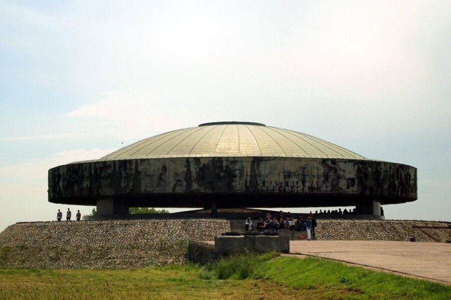 Lublin & Majdanek Small-Group Tour from Warsaw with Lunch - Who should book this day trip?