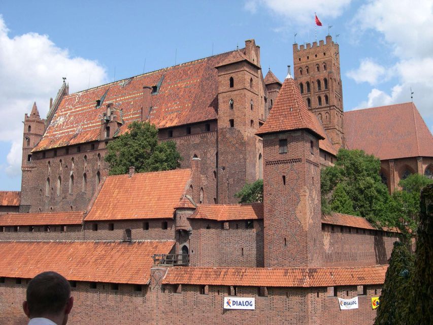Malbork Castle Half Day Private Tour - Leaving Gdansk by private car