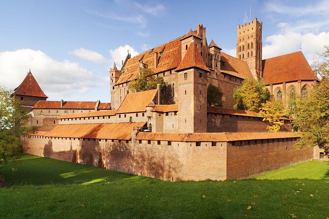 Malbork Castle Private Tour from Gdansk - Entering the Teutonic fortress at Malbork