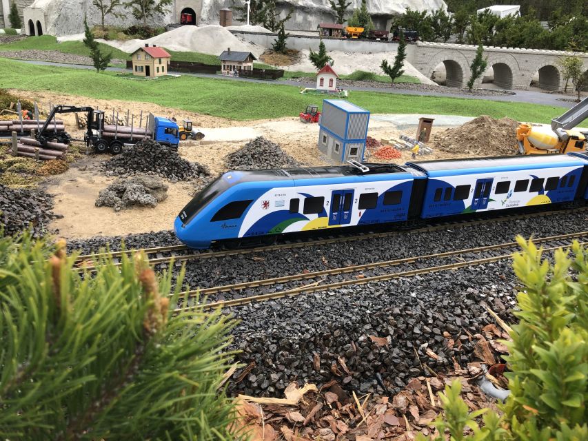 Międzyzdroje: Baltic Park of Miniatures Entry Ticket - The 1:25 models and why the detail matters