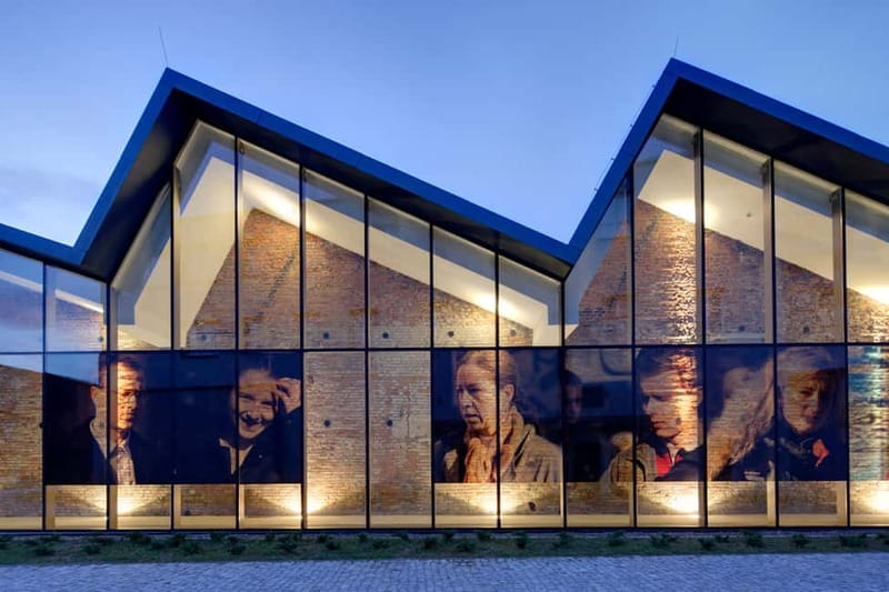 MOCAK: Museum of Contemporary Art in Krakow - Entering the former factory site