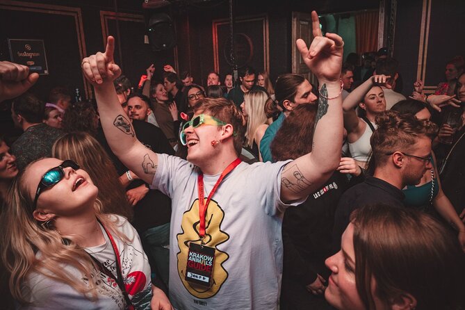 New Year's Eve Pub Crawl With 2 Hour Unlimited Alcohol + VIP Entry To Best Clubs - Key points to know before you book