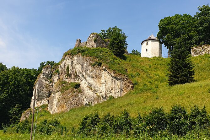 Ojców National Park and Ogrodzieniec Castle Tour from Krakow - Should you book it?