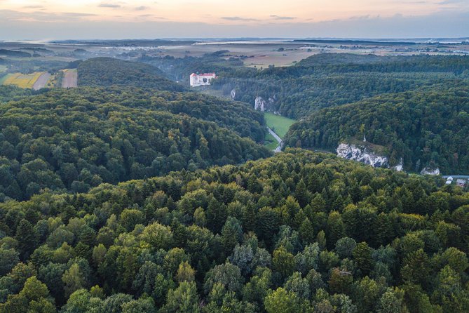 Ojców National Park, private tour from Krakow - Lunch and the valley give you a taste of local life
