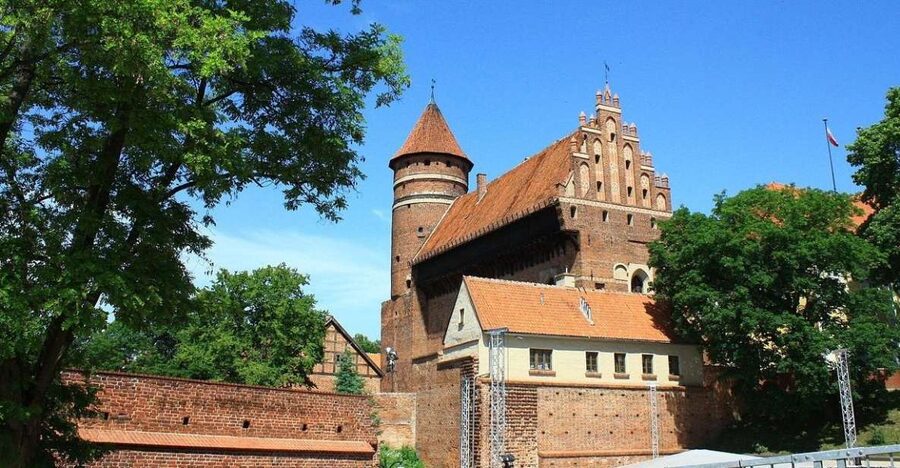 Olsztyn Old Town Highlights Private Walking Tour - Is $107 per person a fair price?