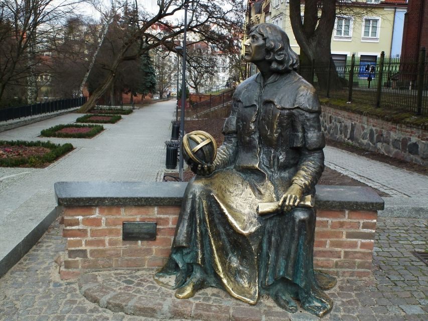 Olsztyn Old Town Highlights Private Walking Tour - Who should book this walk?