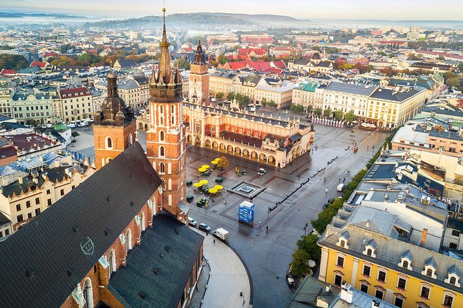 One day Cracow and Wieliczka Salt Mine private tour from Warsaw - Krakow’s Old Town in a fast, useful sweep