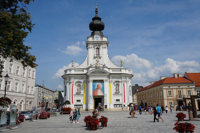 One-Day Wadowice & Czestochowa Tour from Krakow - The road to Czestochowa and Jasna Gora