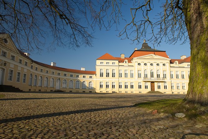 Palace, Castle and Ancient Oaks - Rogalin and Kórnik guided tour from Poznan - Why Rogalin and Kórnik make a good Poznan day trip