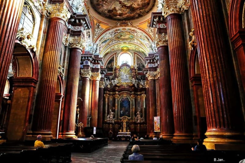 Poznan Old Town and Top Attractions Private Walking Tour - Basilica of Our Lady and the Jesuits Collegium