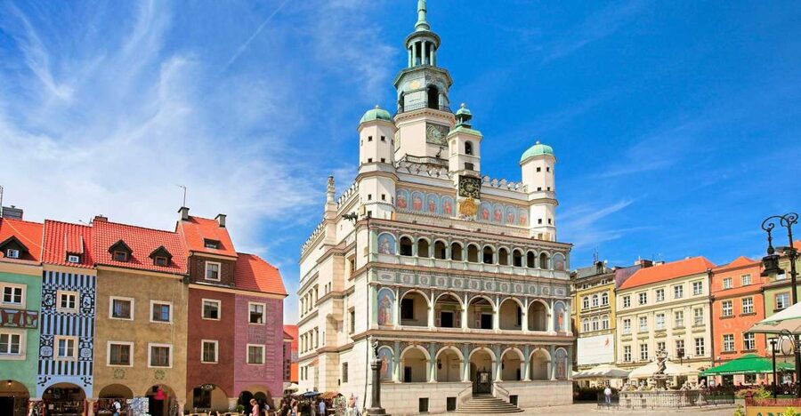 Poznan: Old Town, Srodka District, & Cathedral Private Tour - Starting at Mickiewicz Square