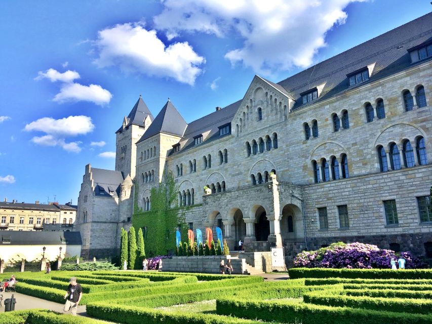 Poznan: Old Town, Srodka District, & Cathedral Private Tour - How the private format changes the day