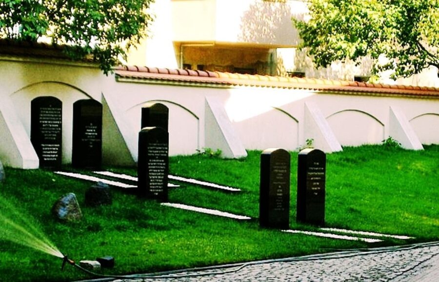 Poznan: Private Jewish Heritage Tour - Why Poznan’s Jewish story takes a full city walk