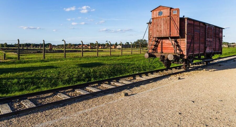 Prague: Tour to Auschwitz Birkenau - Auschwitz I, the first camp visit