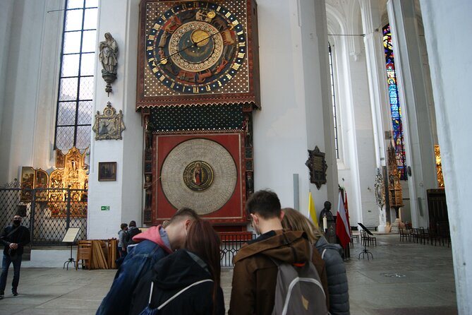 Private 2-Hour Tour with City Game in Gdańsk - Inside St. Mary’s Church and up to the lookout