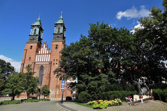 Private 3-hour Poznan Old Town Tour - St. Martin croissants and the final stop