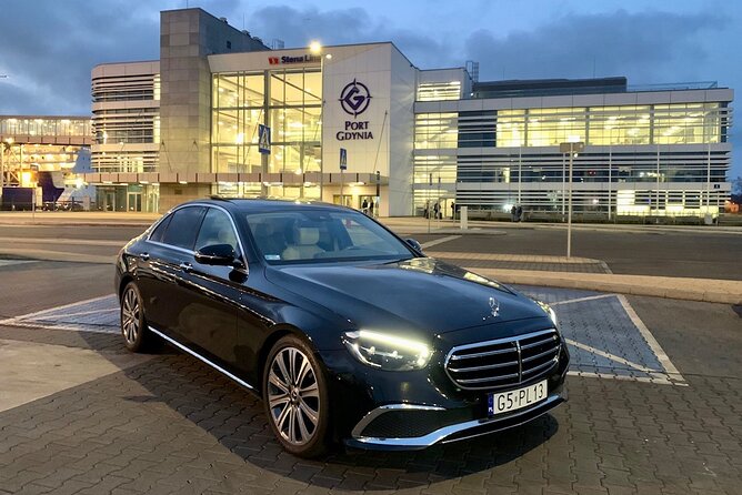 Private Airport Transfer (GDN) to City Center Gdansk (1-3 PAX) - Why a private airport ride helps in Gdansk