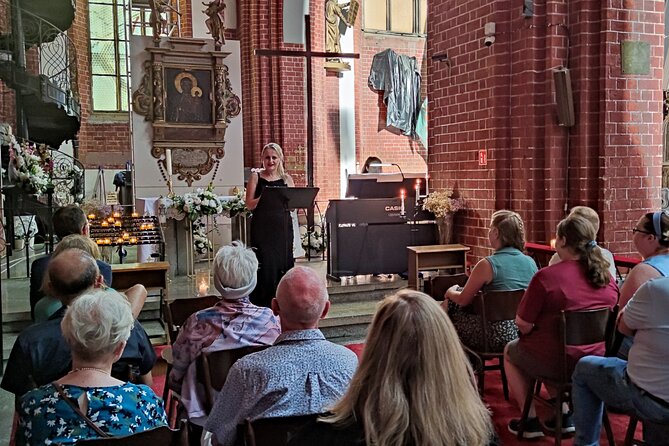 Private Candlelight concerts with classical music in Wroclaw - A close-up concert rather than a large production