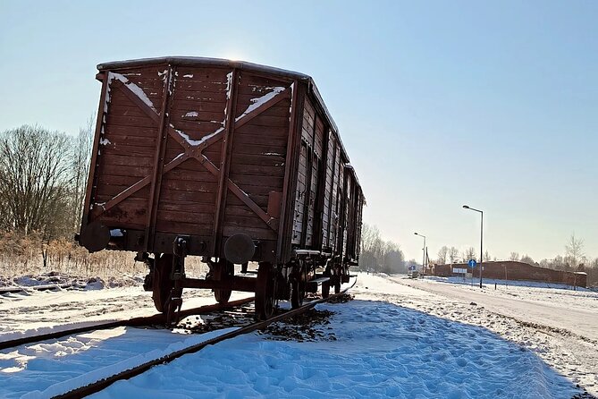 Private Guided Tour to Auschwitz & Birkenau from Krakow - Rudolf Höss’s former home