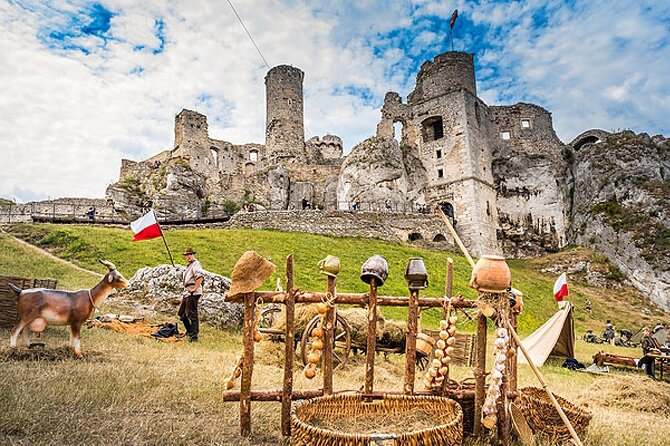 Private Guided Tour to Trail of the Eagles Nests from Krakow - What the private format adds