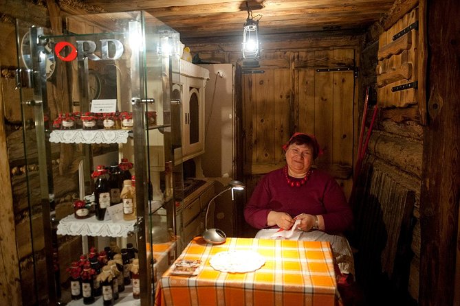 Private Tour: Secret Food Tours Krakow - Miodowa: a short stop with more Polish flavors