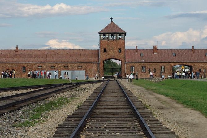 Private Tour to Auschwitz & Birkenau from Katowice - Why this six-hour visit matters