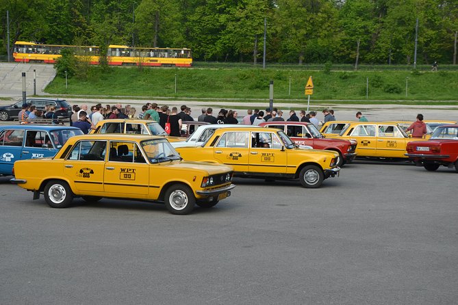 Private Tour: Warsaw's Communist History by Retro Fiat - The former party headquarters and Charles de Gaulle