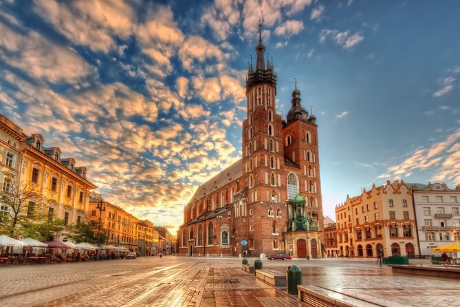 Private Transfer: Krakow Airport to Krakow City Center Vice Versa - Why the private vehicle matters